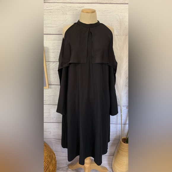 Missoni Crew Neck Knee-Length
Dress - Black Dresses - Picture 1 of 15